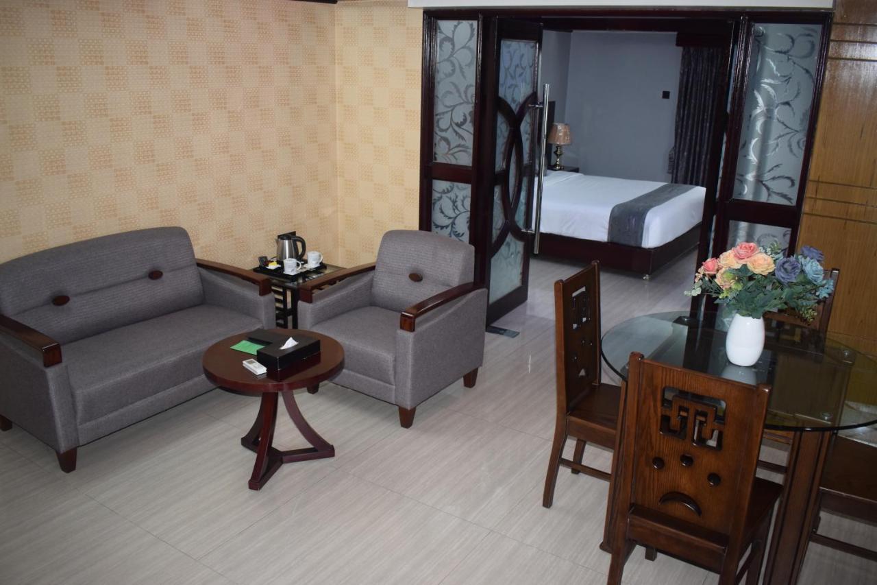 Momo Inn Bogra المظهر الخارجي الصورة