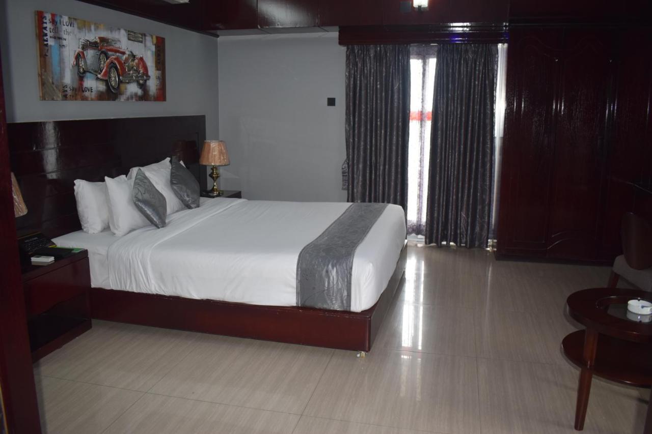 Momo Inn Bogra المظهر الخارجي الصورة